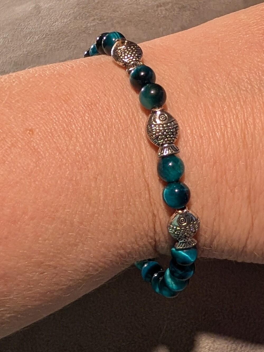 Teal Tigers Eye with Fish Accents Stretch Bracelet - Picture 4 of 8